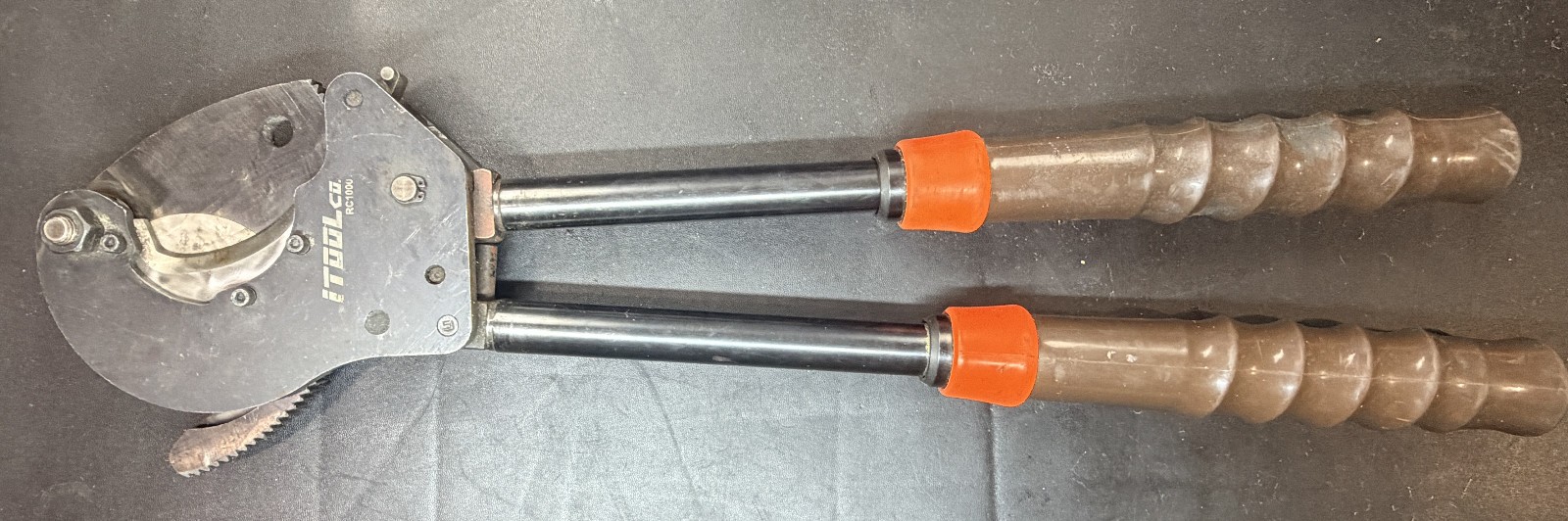 iTOOL RC1000 Ratcheting Cable Cutters, Telescoping Handle, Rated for ACSR