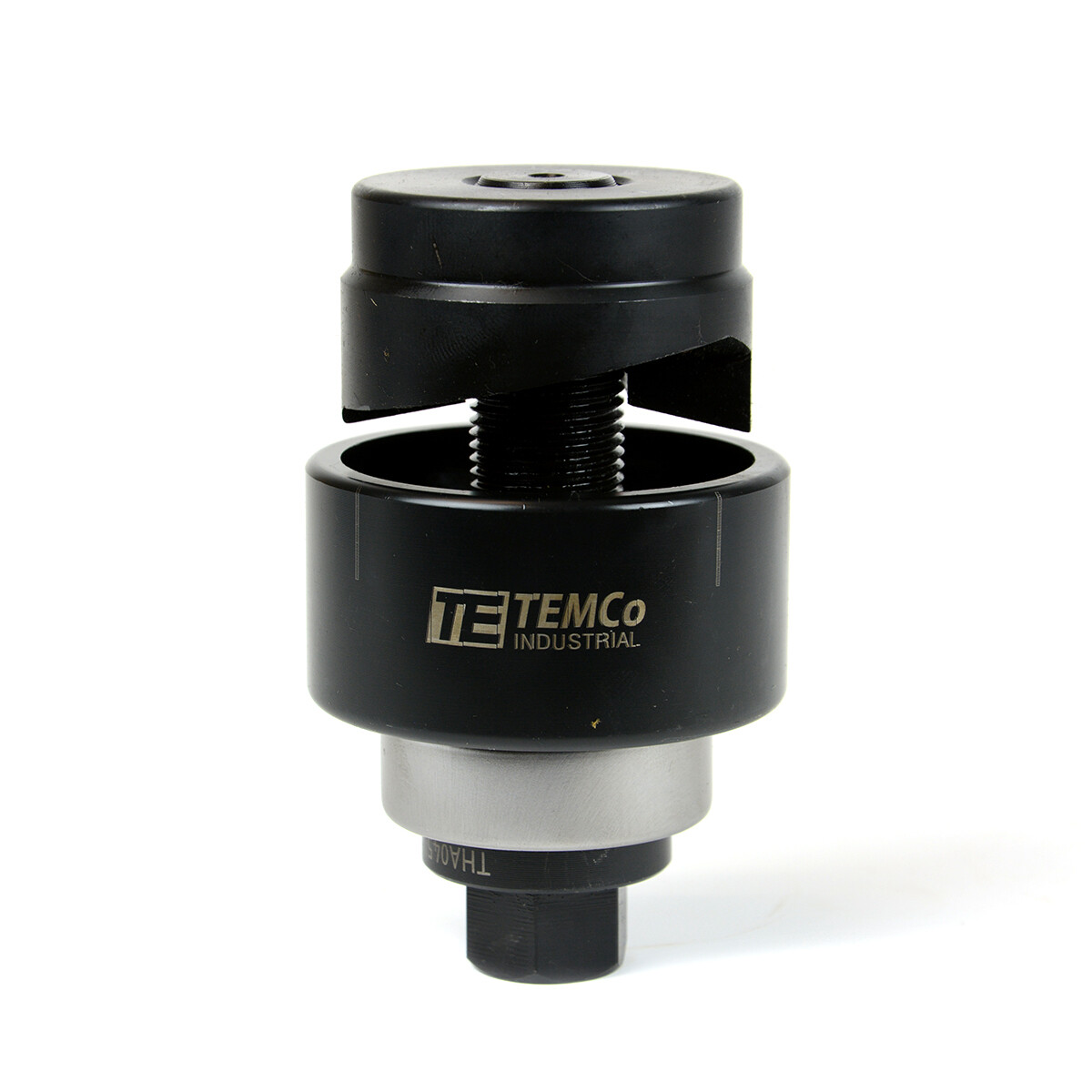 TEMCo TH0395 – 1 1/2″ Conduit Hole Size Knockout Punch Unit & Manual Draw Stud