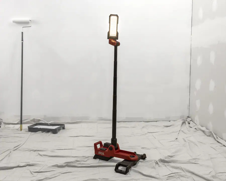 Skil MULTIVOLT Compact Tower Light (Tool Only) LH2500D-00 12V/20V FREE SHIP