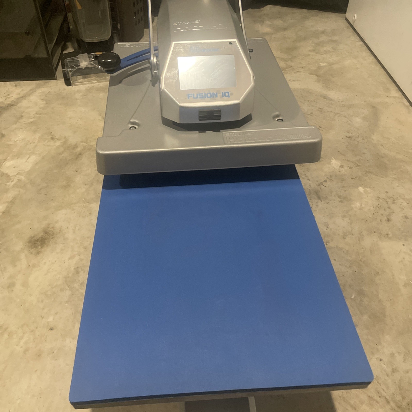 Hotronix fusion-IQ heat press machine, color gray, size is a 16in x 20in