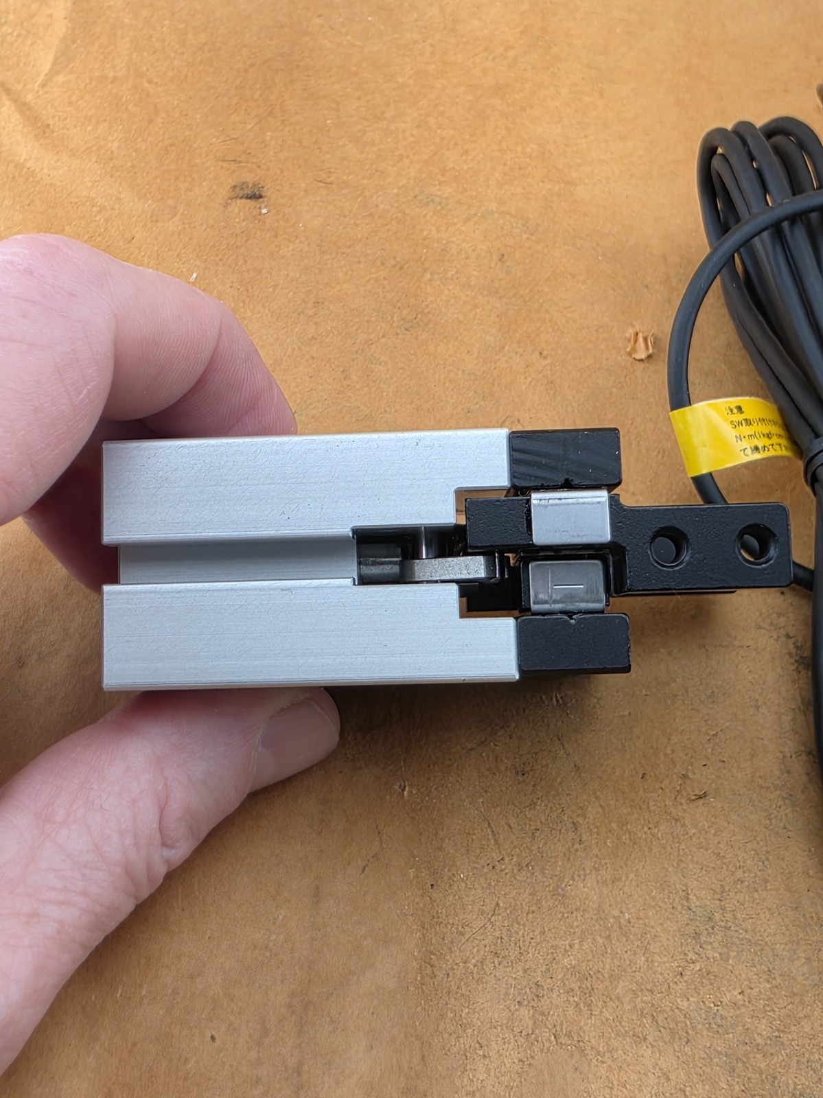 NEW Konsei BHA-04AS-N0 Pneumatic Gripper FREE SHIPPING