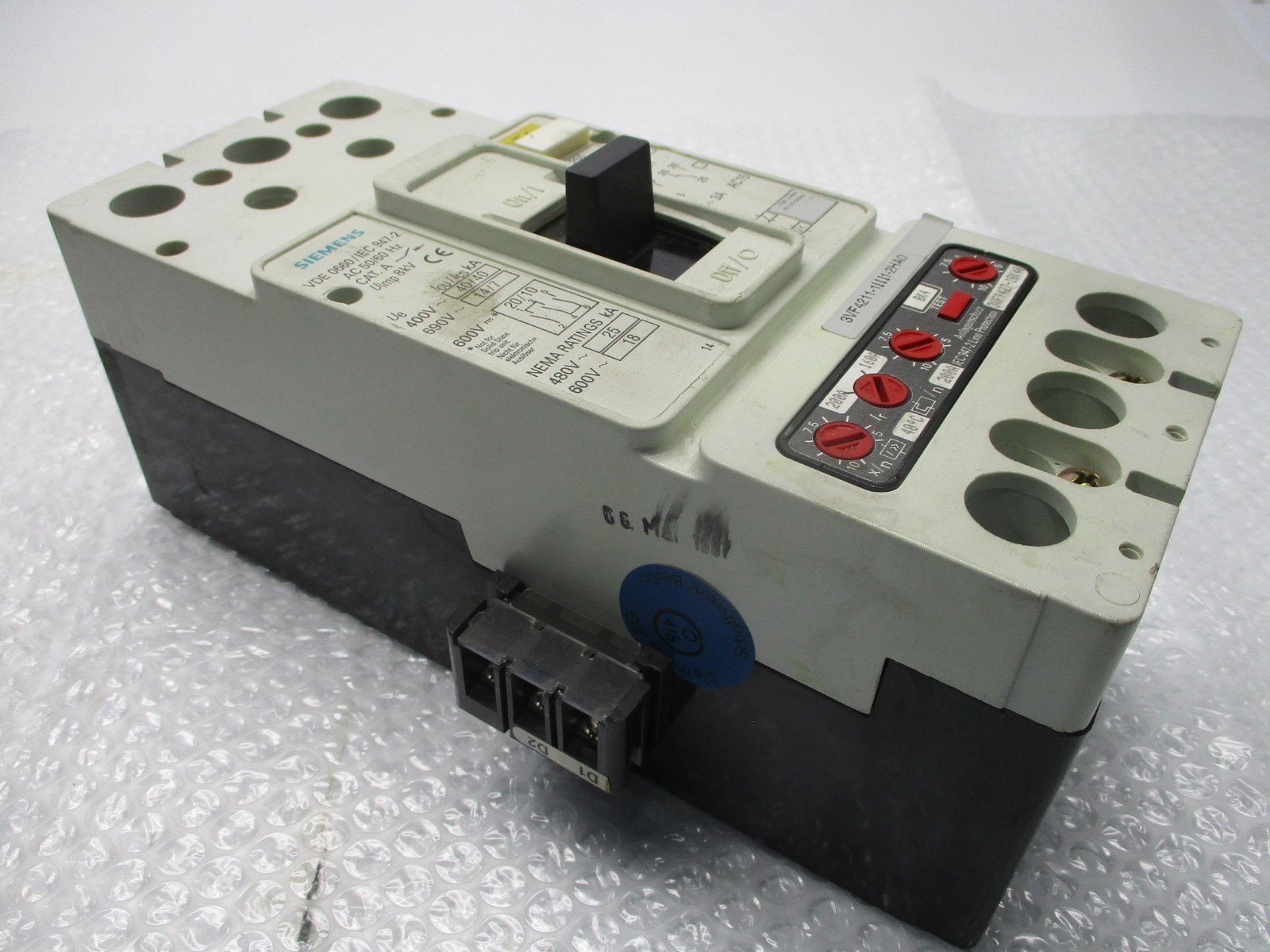SIEMENS 3VF4211-1BK41-2HA0 BREAKER 3POLE 200AMPS NSNP