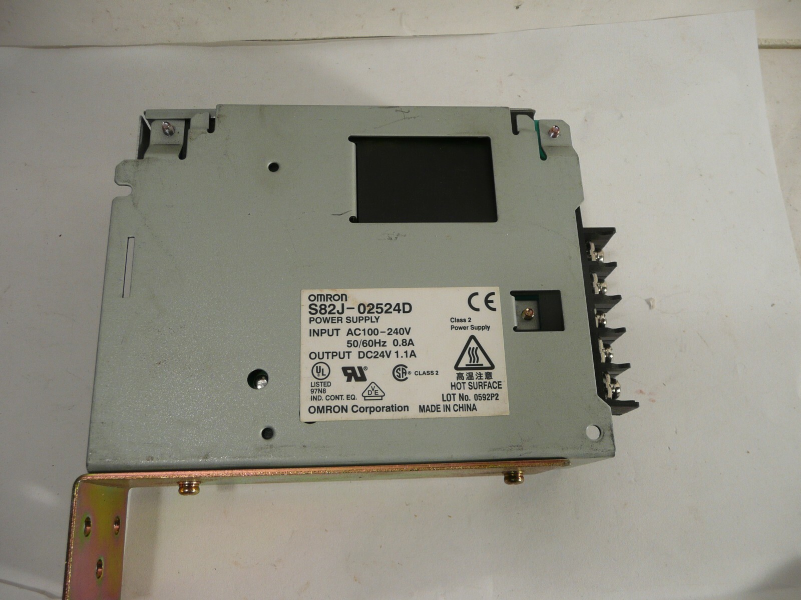 NEW OMRON S82J-02524D POWER SUPPLY INPUT AC100-240V 50/60HZ 0.8A OUT DC24V 1.1A