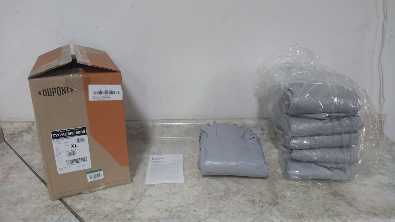 Dupont TF169TGYXL0006TV 6 Pk Size XL Gray Hooded Coverall w/Socks