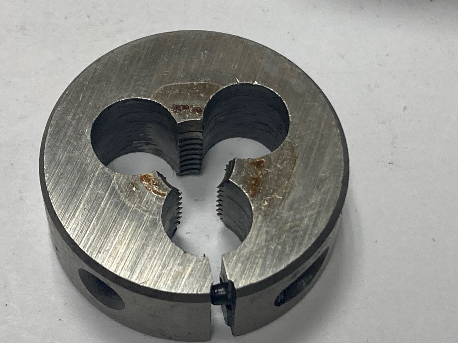 Value Collection 314-1142, 1/4-28, High Speed Steel, Round Adjustable Die 1″ OD