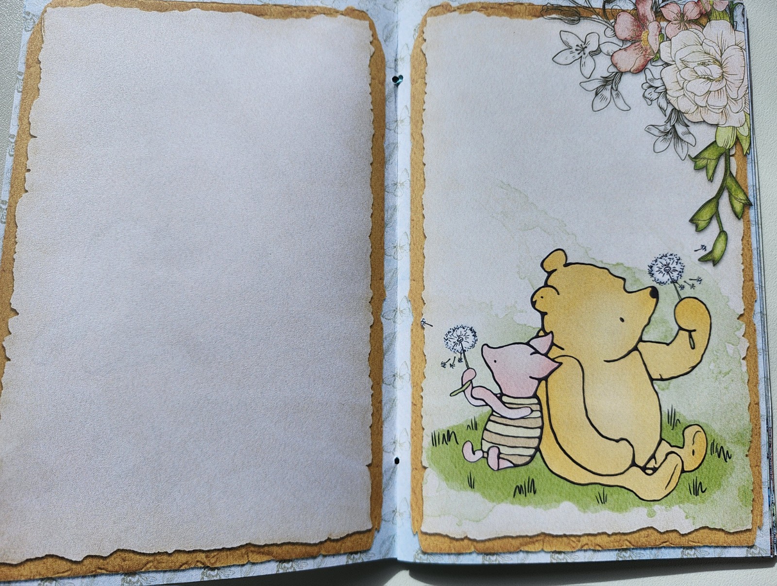 Junk Journal Booklet «WINNIE THE POOH» Retro Classic Storybook Style LG 9×6 40p