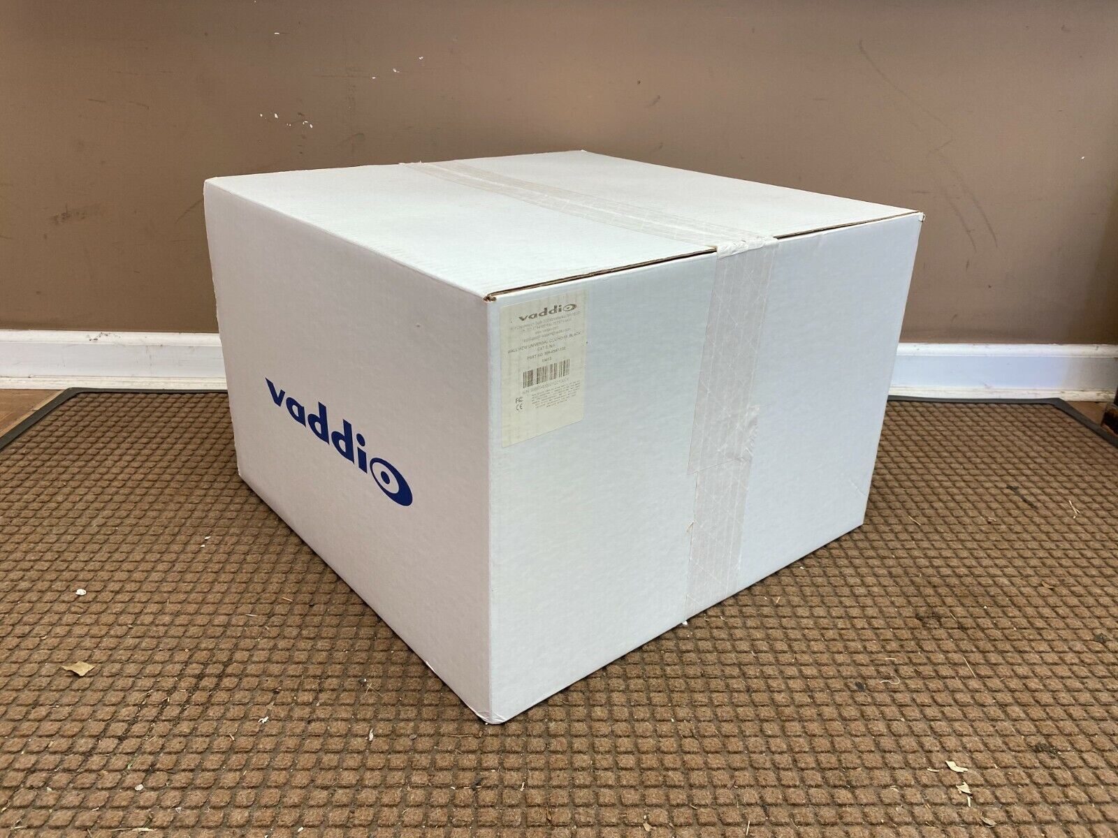VADDIO WallView HD-19 camera 999-6940-000 & Universal CCU HD-19 998-1105-034,PS
