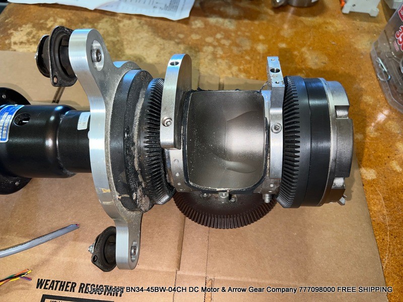Used Moog BN34-45AG-04CH DC Motor & Arrow Gear Company 777098000 FREE SHIPPING