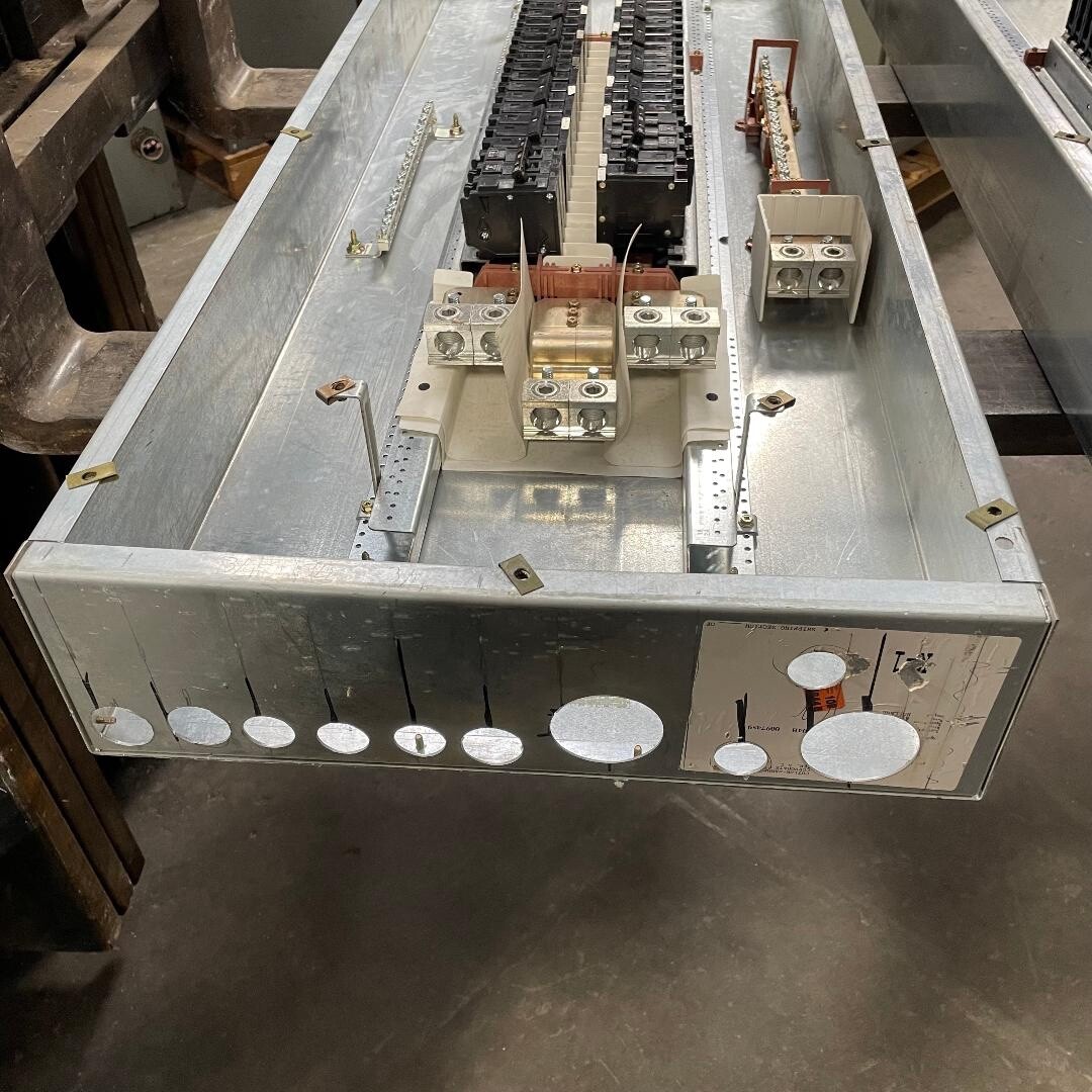 Eaton PRL1A Panelboard 400A 120/208V 3Ph 4W 400 Amp MLO W/ Breakers