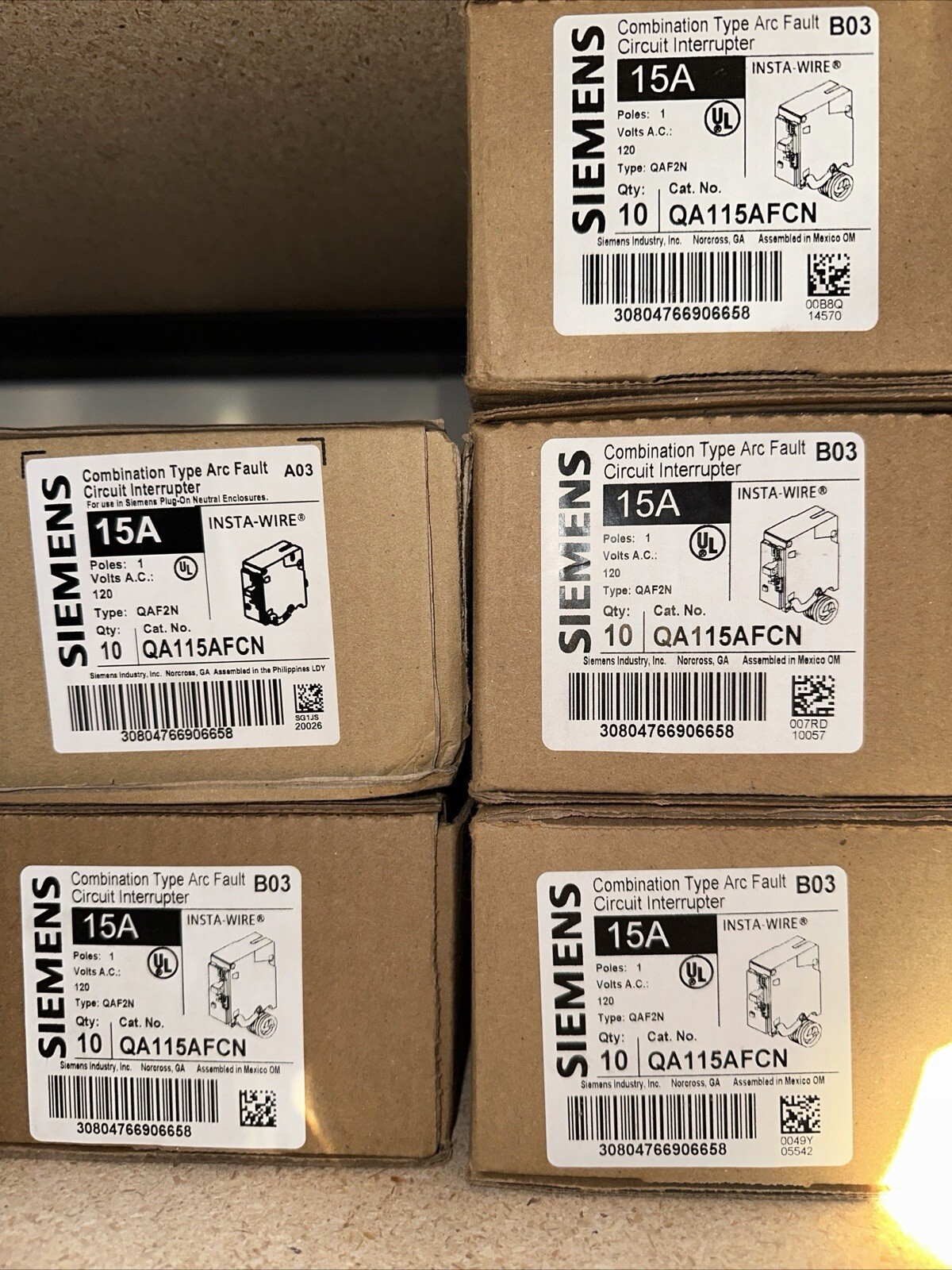QA115AFCN LOT OF 10 SIEMENS 15A ARC-FAULT AFCI PLUG ON NEUTRAL NO PIGTAIL WIRE
