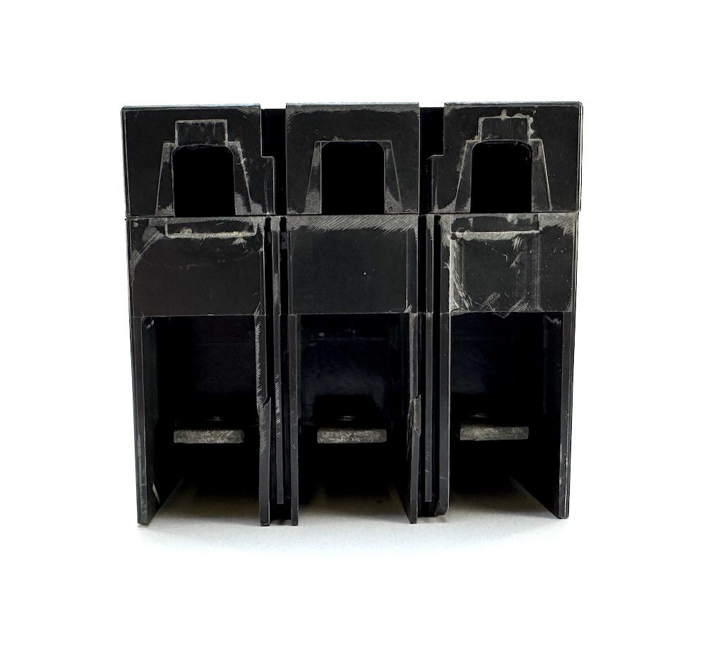 General Electric SFHA36AT0250 250A Breaker w/225A Plug (CHIPPED)