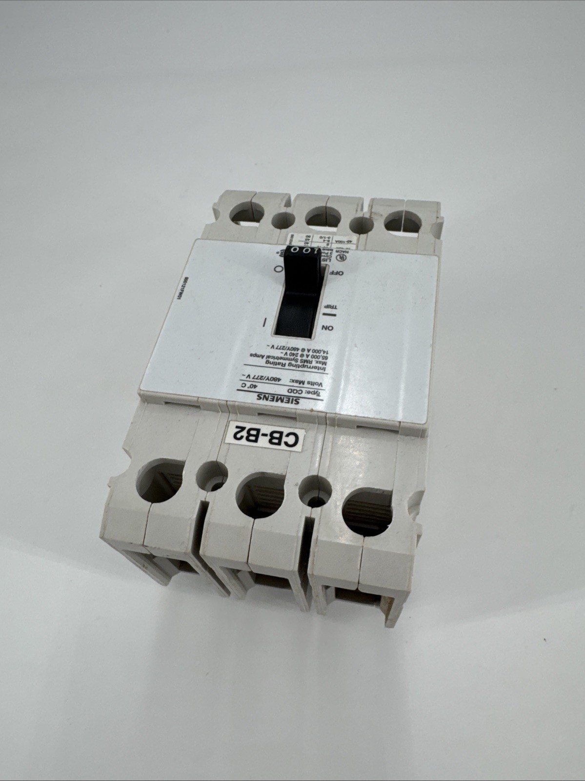 Siemens CQD3100 100Amps 3 Pole 480/277 V Circuit Breaker Used