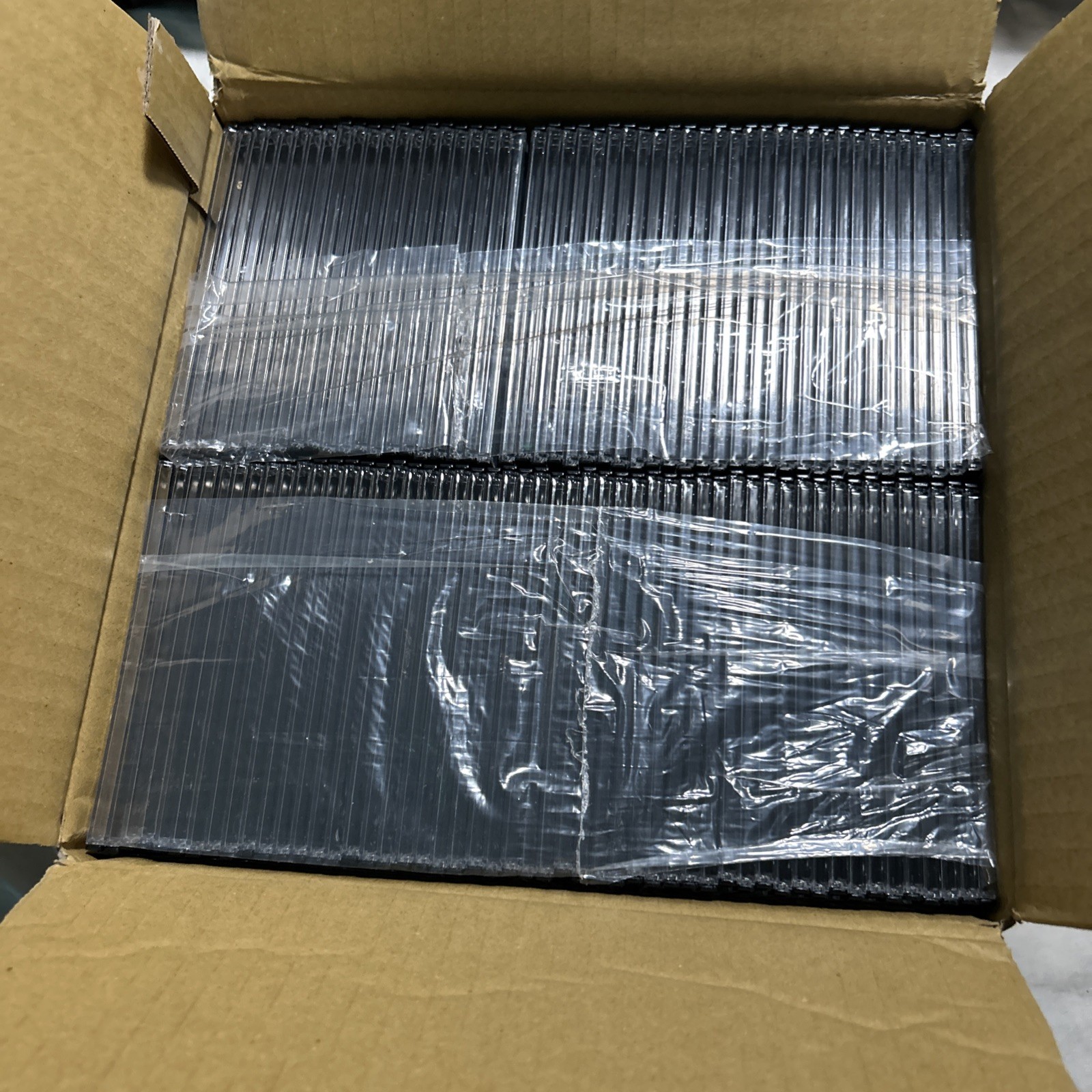 Ultra Thin 5.2mm Slim Clear CD Jewel Case with Built in Black Tray, 100 Pack