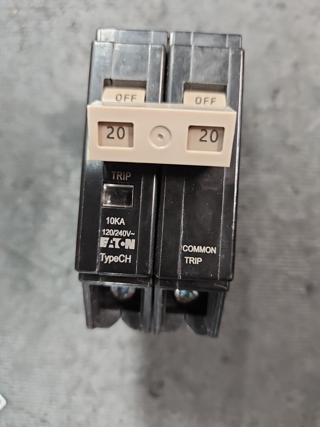Cutler Hammer CHF220 20 AMP Double Pole Circuit Breaker 120/240V