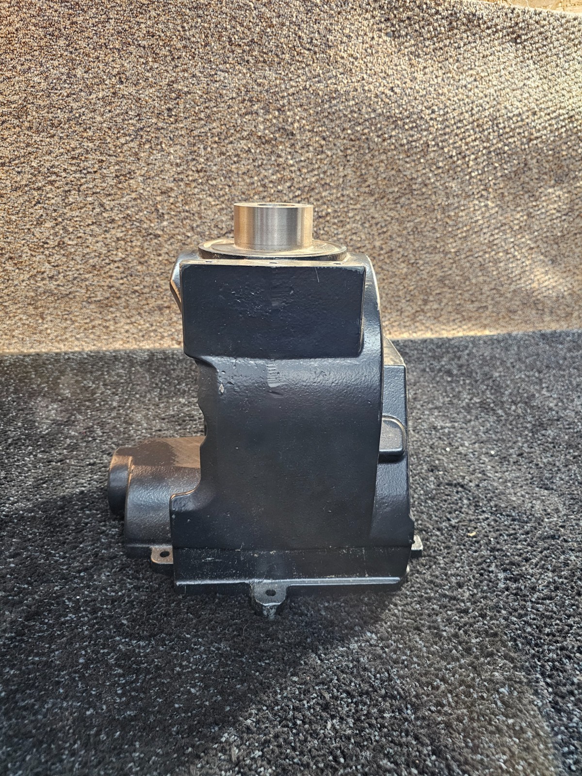 Heavy Duty Gearbox 111651 Q2 54Y, Gray Powder-Coated Finish, Steel