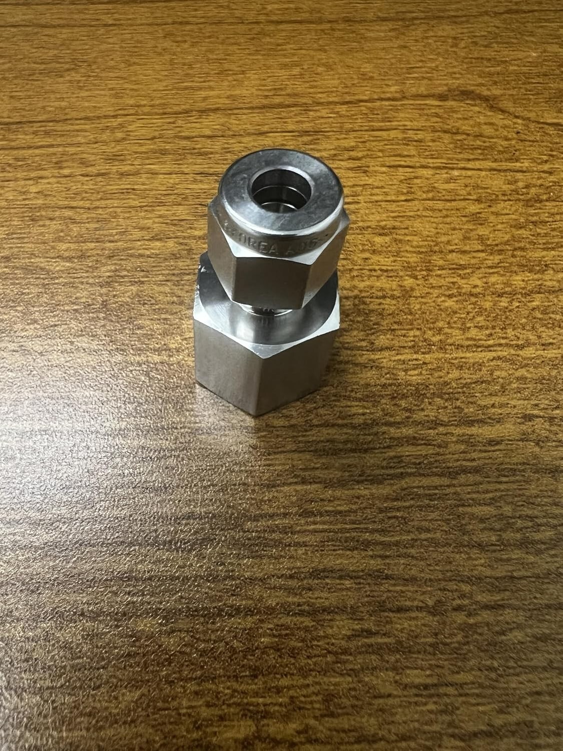 ACF4-4N-SSA FEMALE CONNECTOR 1/4″ OD – 1/4″ FEMALE NPT SWAGELOK REF: SS-400-7-4
