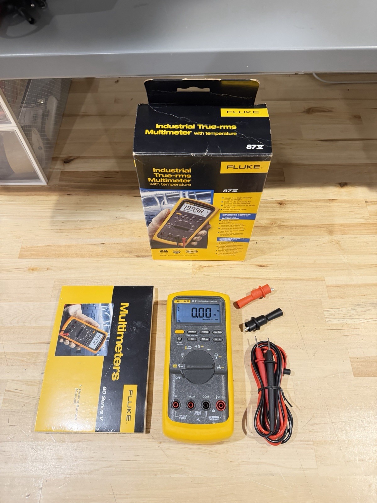FLUKE 87V TRUE RMS MULTIMETER W/ LEADS (TESTED) SHIPS FAST