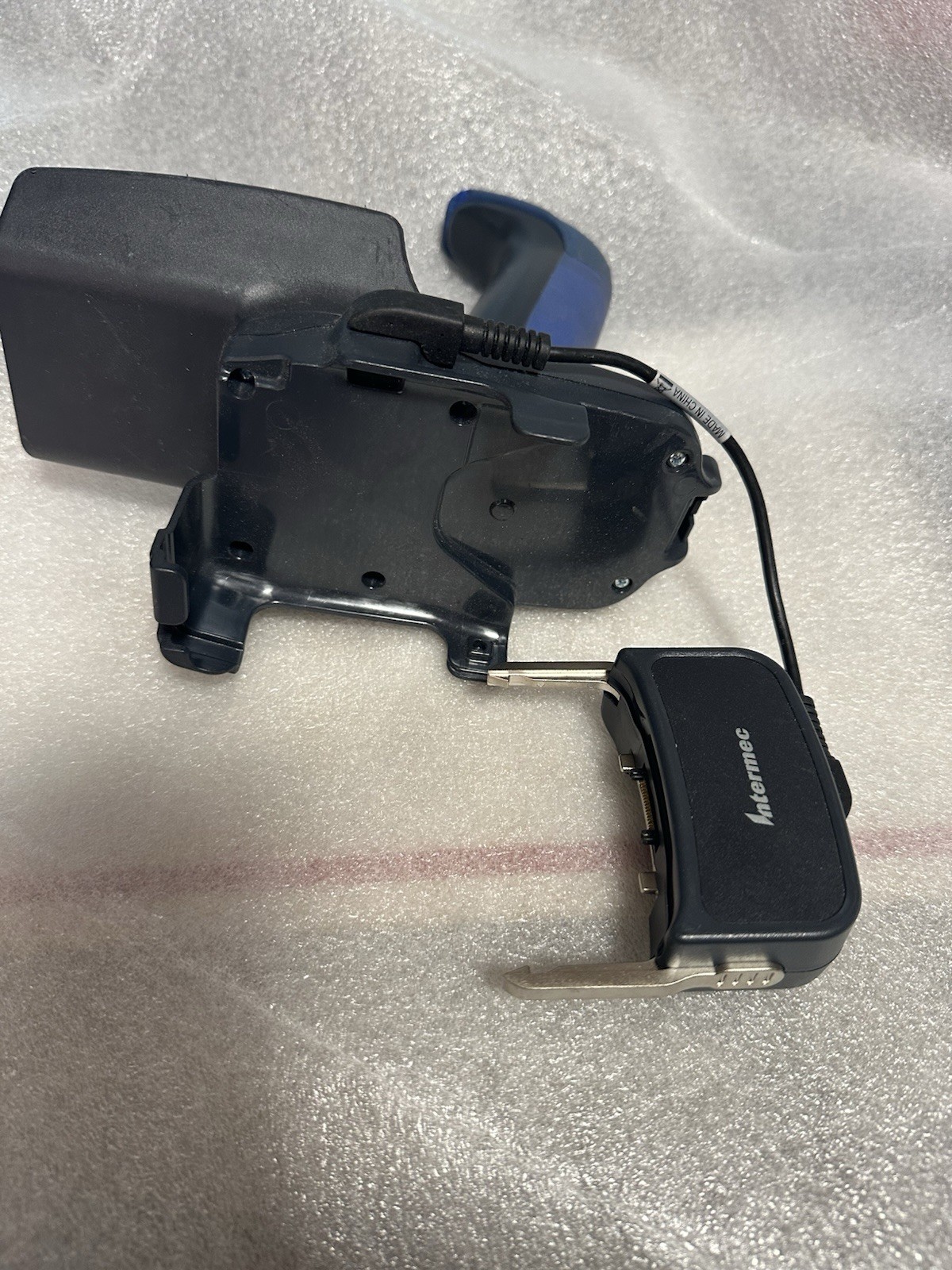 INTERMEC IP30C IP30C0BB014 RFID READER HOLDER + BATTERY