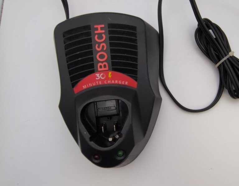GENUINE Bosch BC430 12V Volt Li-ion Battery Charger w/Diagnostics