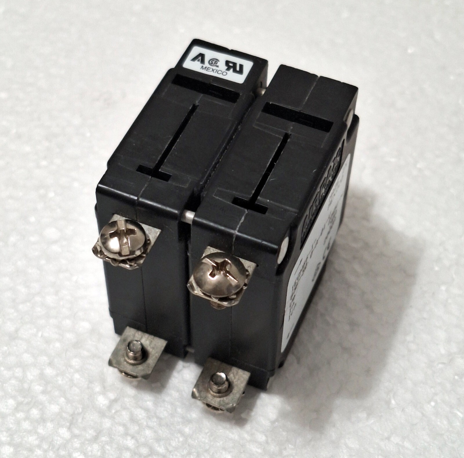 AIRPAX R1127 IEGH66-1-63F-30.0-A-01-V 30A 250V CIRCUIT BREAKER