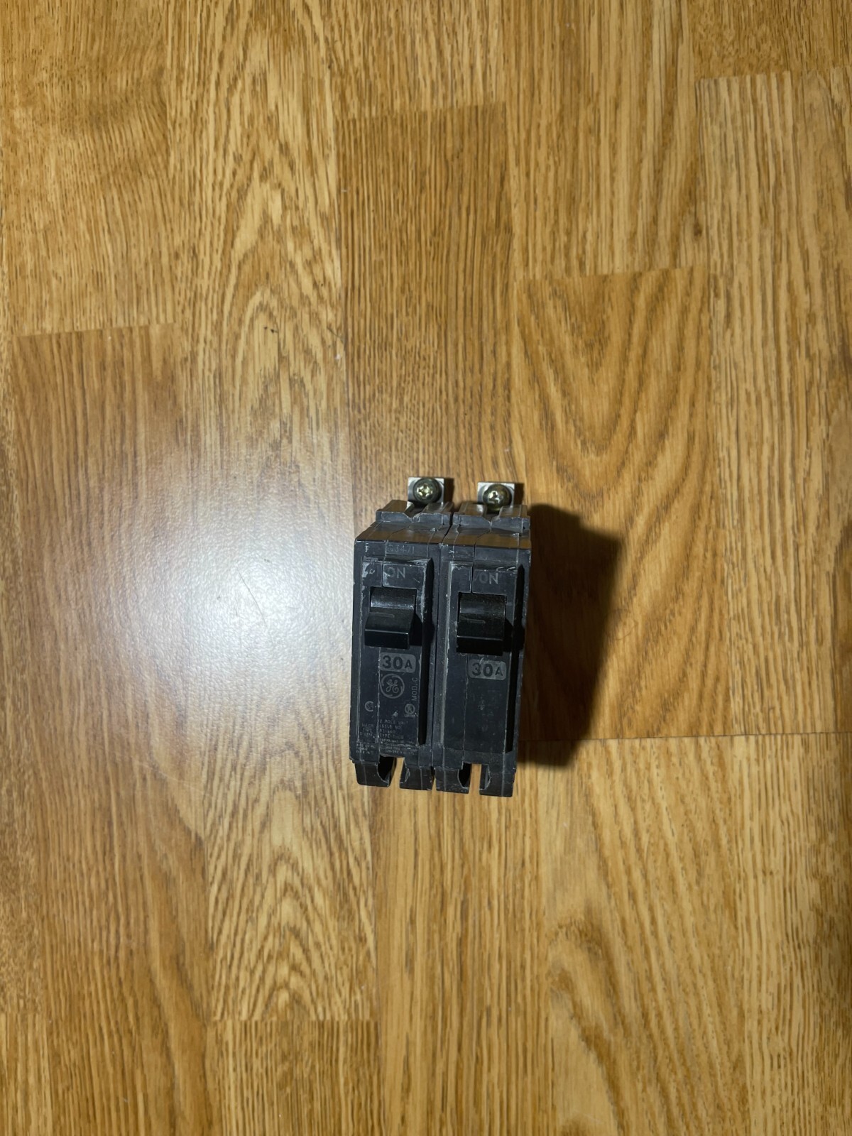 GE THQB2130, 30 Amp, 240 Volt, 2 Pole, Bolt-On Circuit Breaker 90 Day WARRANTY