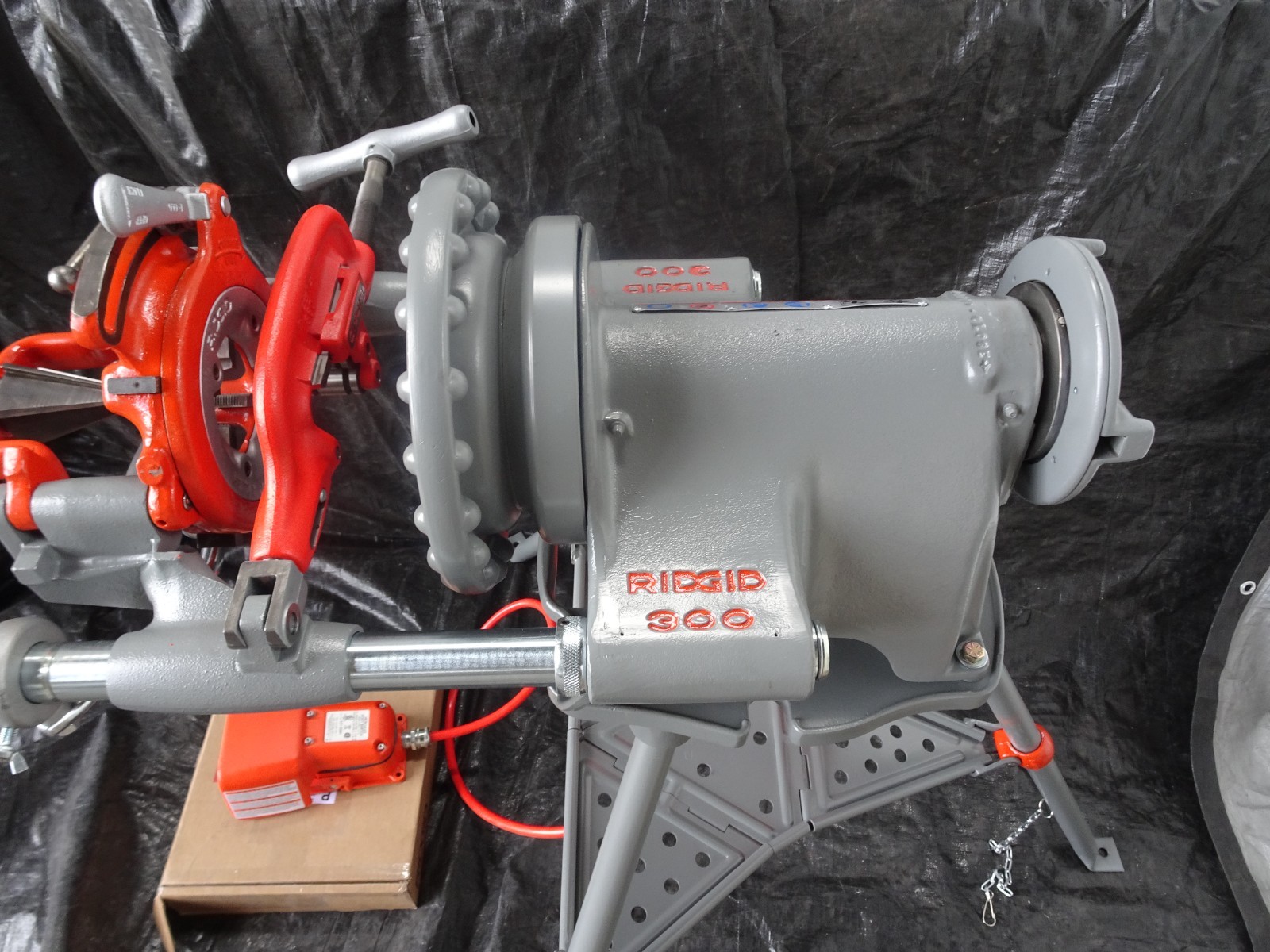 RIDGID 41855, Complete Ridgid 300 Pipe Threading Machine, Refurbished!