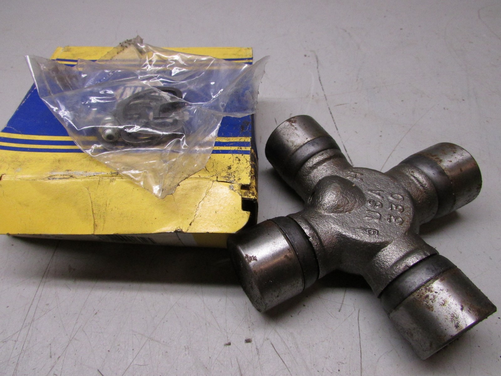 Napa 330 U-Joint