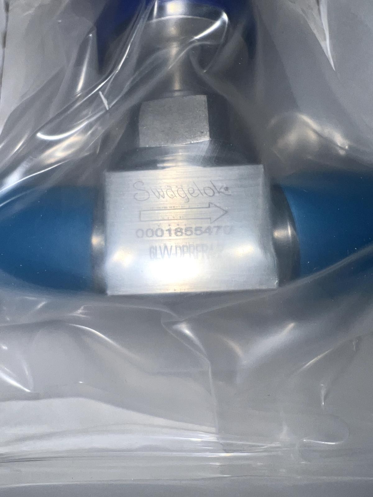 Swagelok 6LVV-DPRFR4-P VIM-VAR Manual Diaphragm Sealed Valve – Blue/Silver
