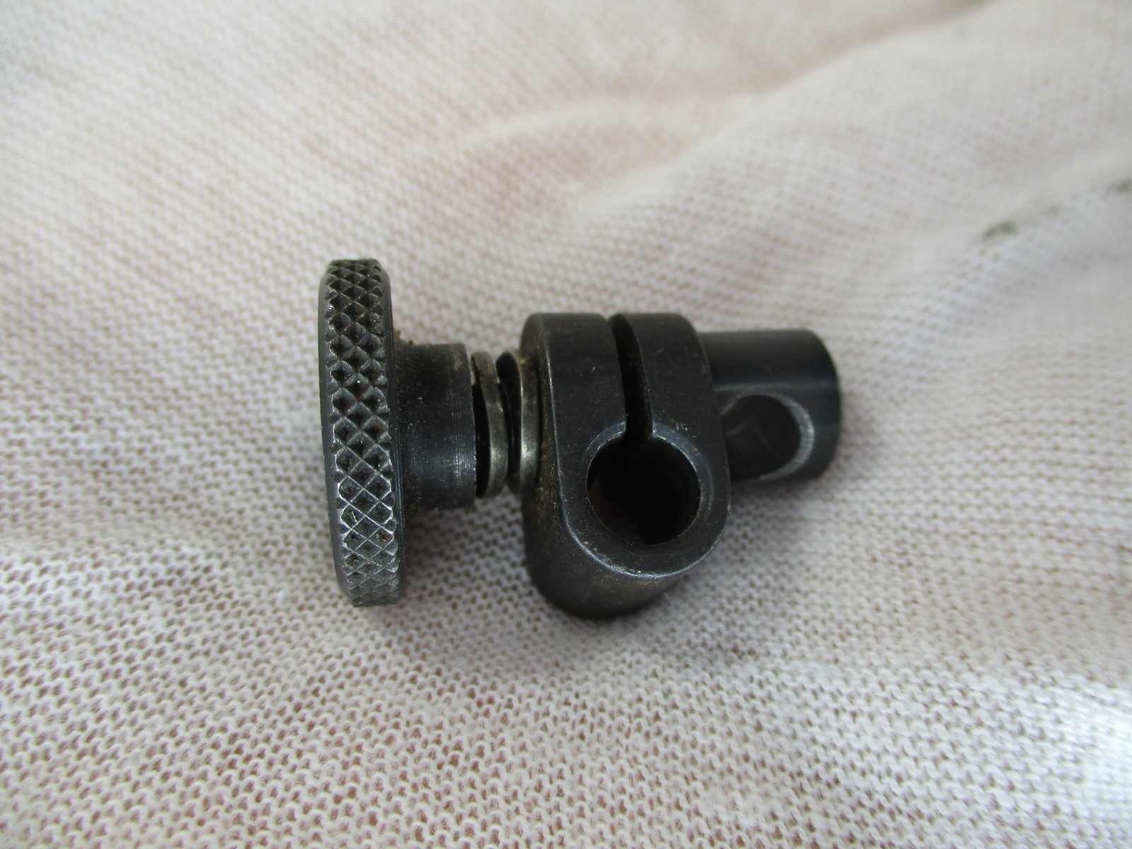 Dial Indicator SNUG Height Gage Sleeve Clamp 1/4″ Upright x 1/4″ Mount Hole EC