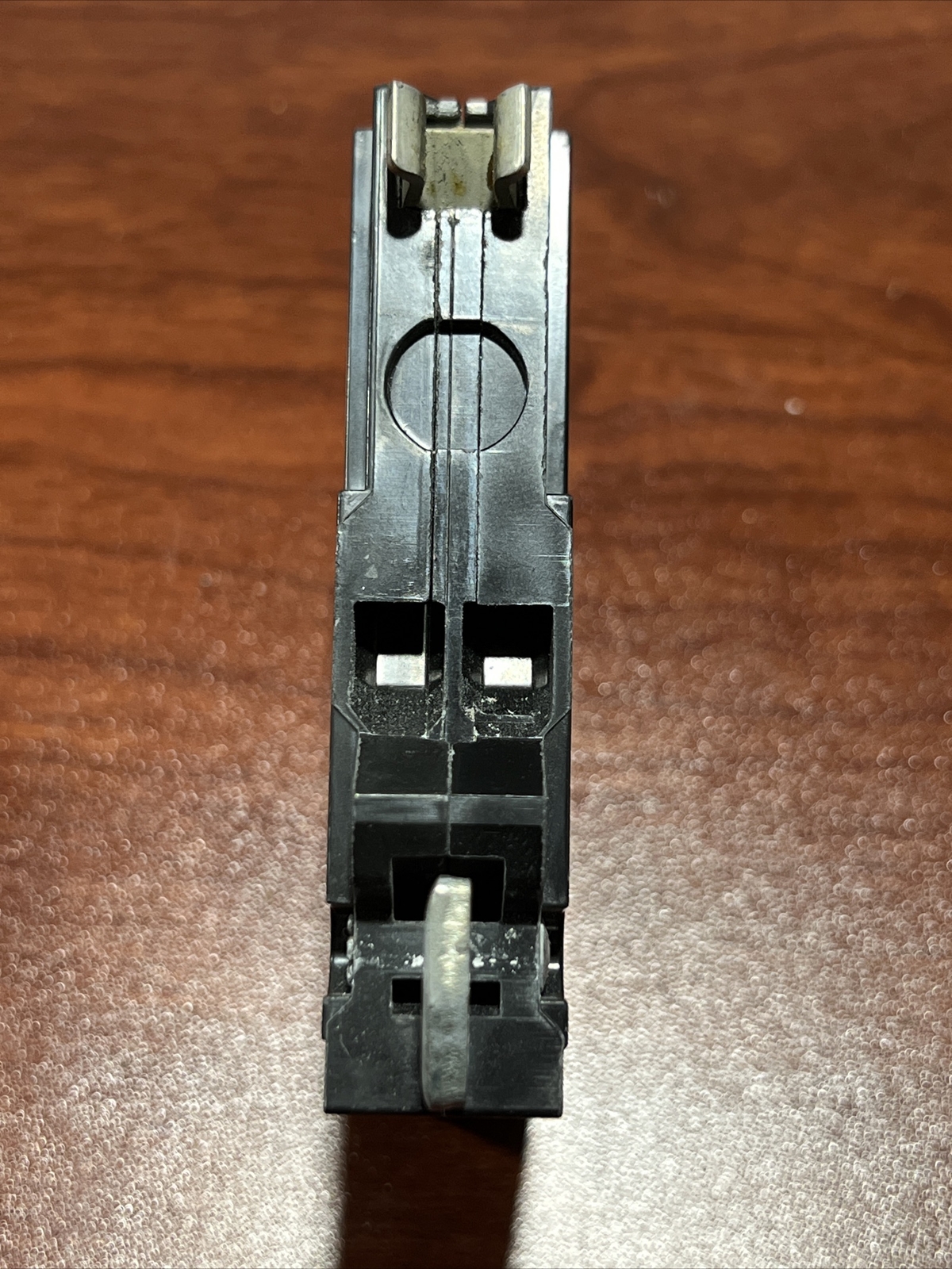 Square-D QOT2020 Tandem Double Circuit Breaker 20 Amp 120/240V w/ Metal Hook