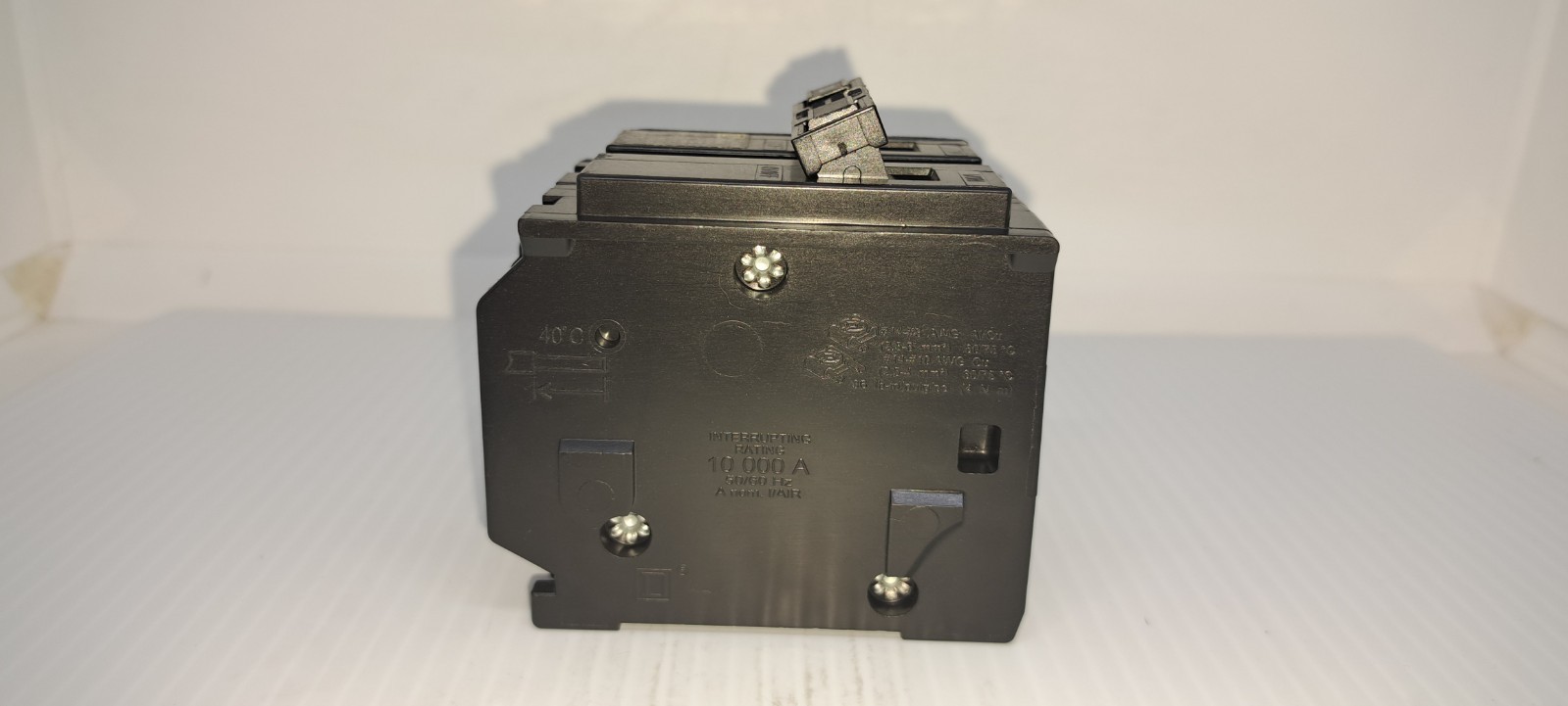 SQUARE D HOM230 30 AMP 2 POLE 120/240V CIRCUIT BREAKER TYPE HOM FLAW