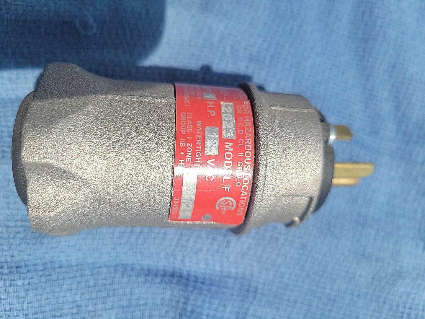 Appleton ECP2023 Model F 20 mp plug