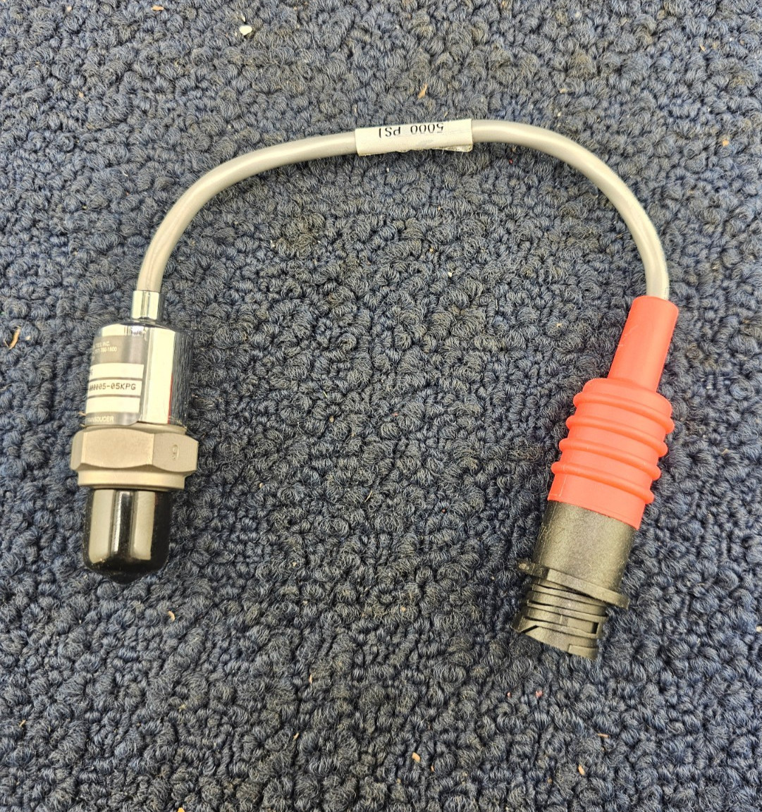 Measurement Specialties PRESS XDCR M3021-000005-05KPG Pressure Transducer