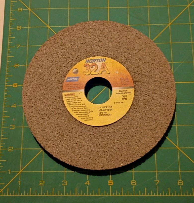 Norton 32A Grinding Wheel 7×3/4×1-1/4 32A46-fvbep 46 Grit, New item