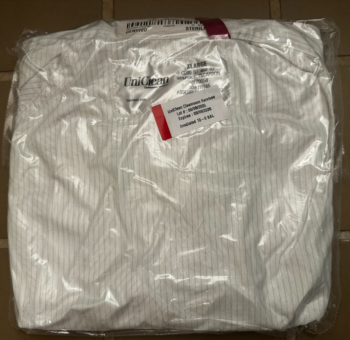 UNICLEAN COVERALL – XL Class 7 – STERILE ESD – 09/08/2026 – 99% POLY 1% CARBON