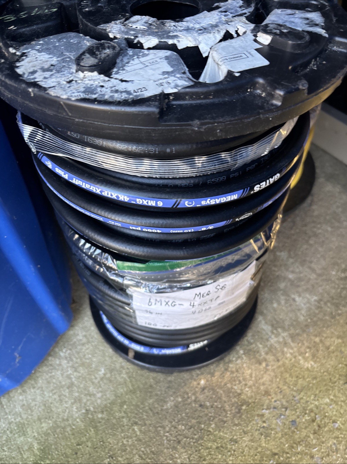 Gates 6MXG-4KXTP Hydraulic Hose 3/8in 4060psi. ( 180 feet )