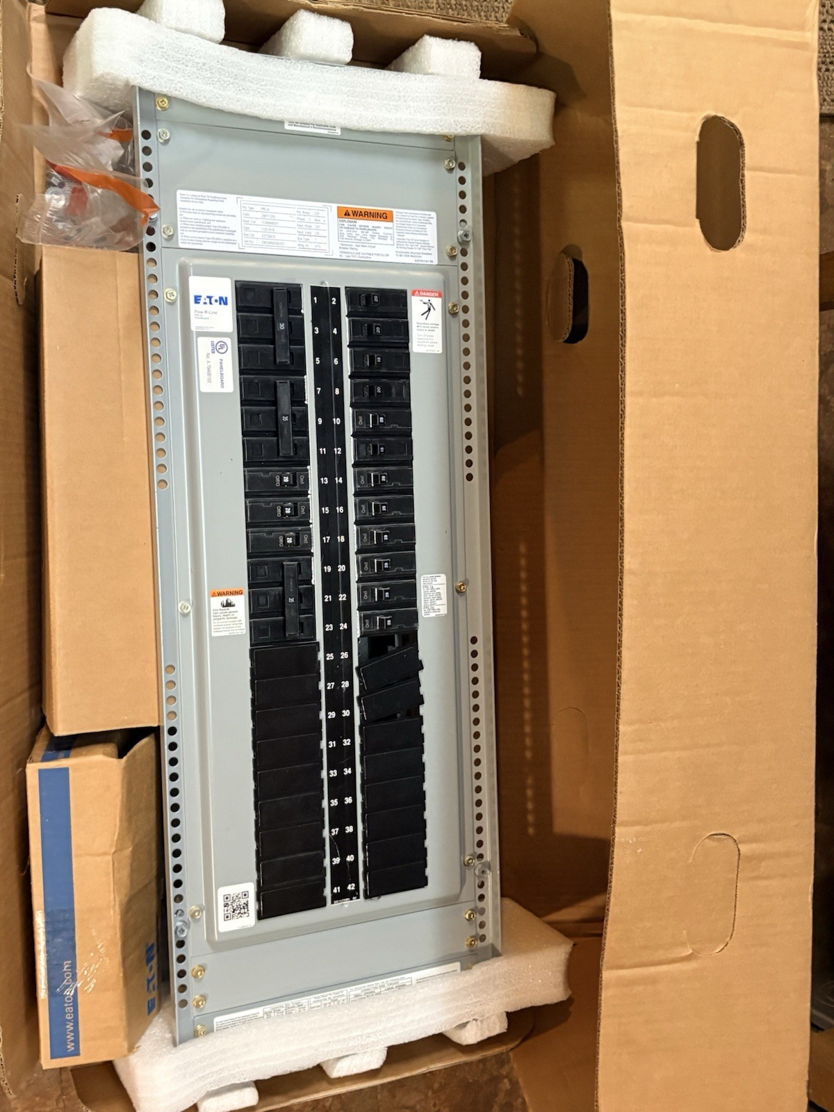 Eaton Pow-R-Line PRL1a Panelboard 225A 3-Phase 201-250V UL Listed
