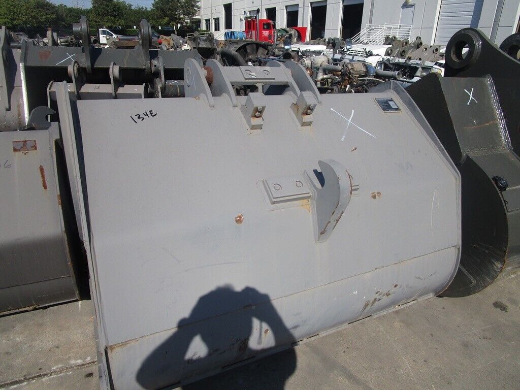 New Volvo S-1 Loader Bucket 67 inch 6 tooth 14544469 2 Yard