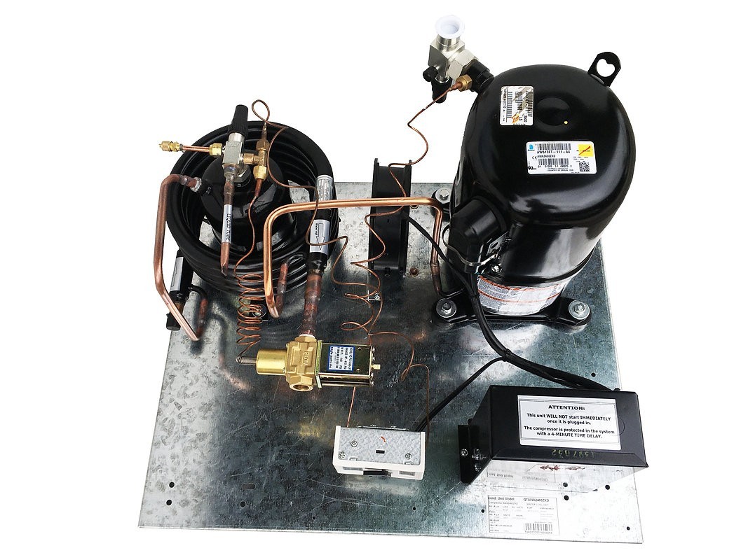 Water-Cooled Condensing Unit QT AWA7512ZXD 1-1/2HP, Med Temp R404A, 220V/1PH