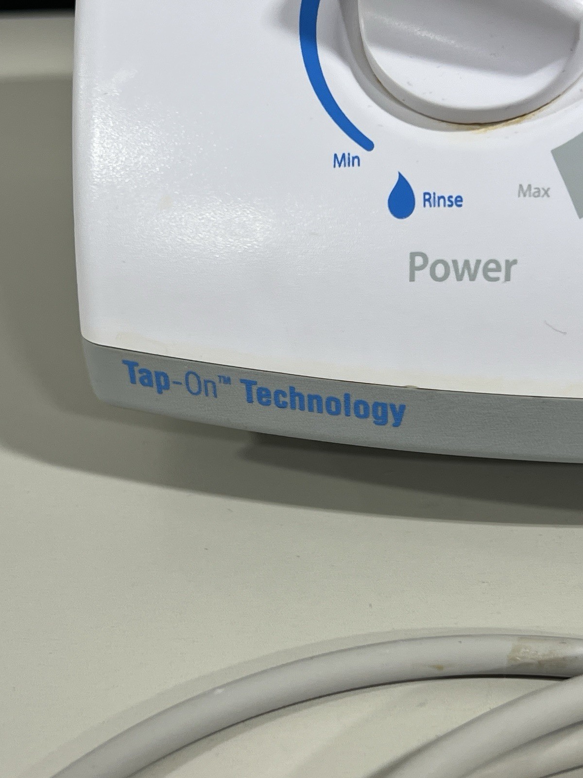 2022 Dentsply Cavitron Plus Gen-136 Ultrasonic Scaler with Tip. Excellent!!!