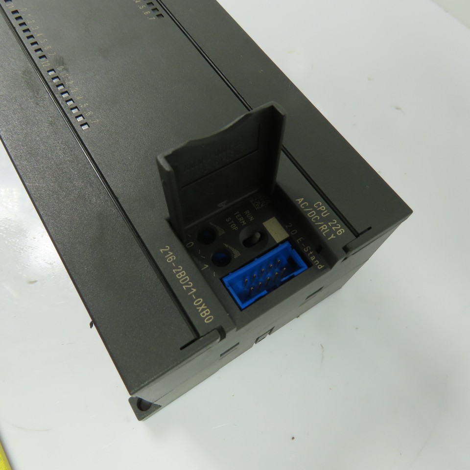 Siemens 6ES7216-2BD21-0XB0 Simatic S7-200 CPU 226 AC/DC/RLY PLC Processor