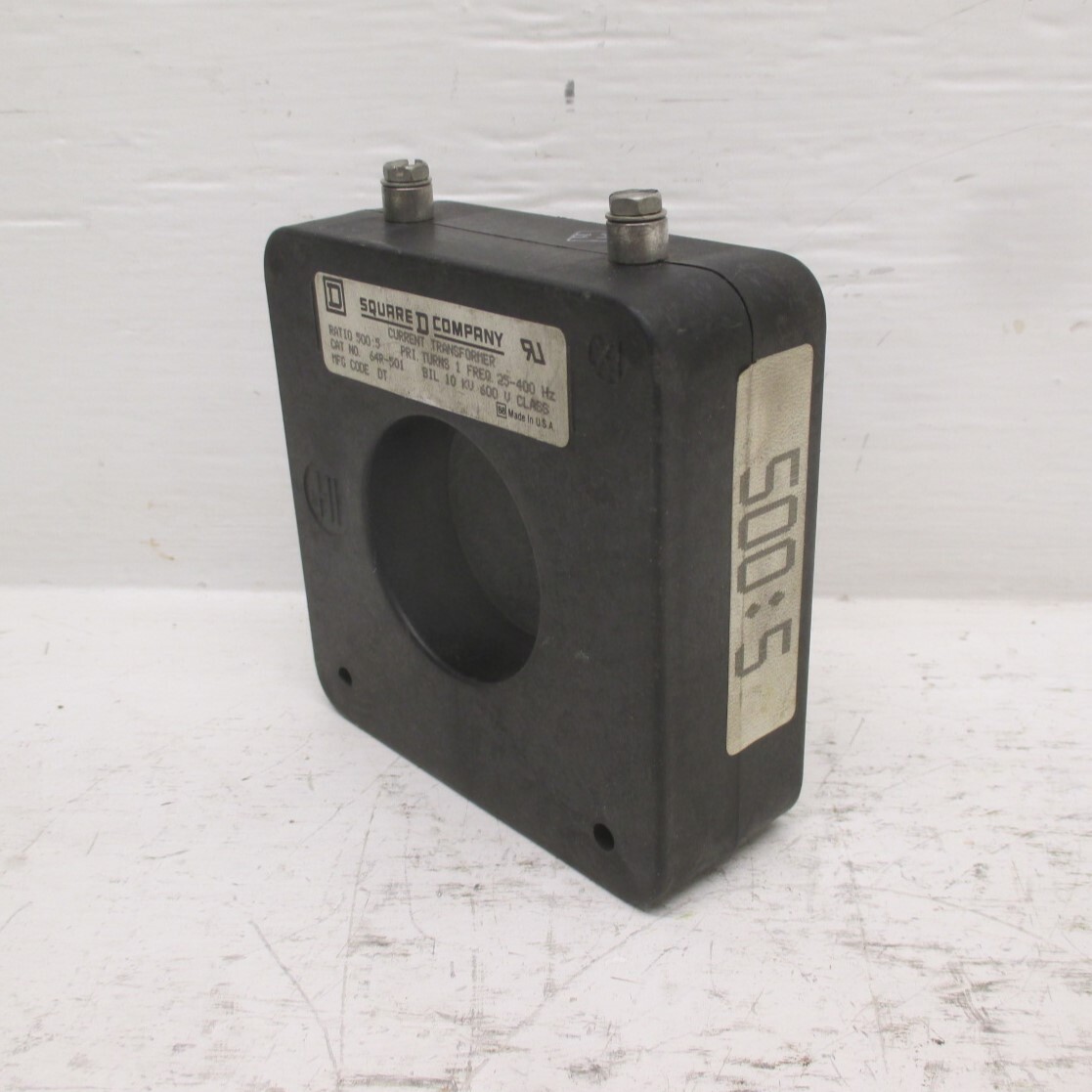 Square D 64R-501 500:5 Current Transformer CT 25-400Hz BIL 10 KV 600 V 64R501