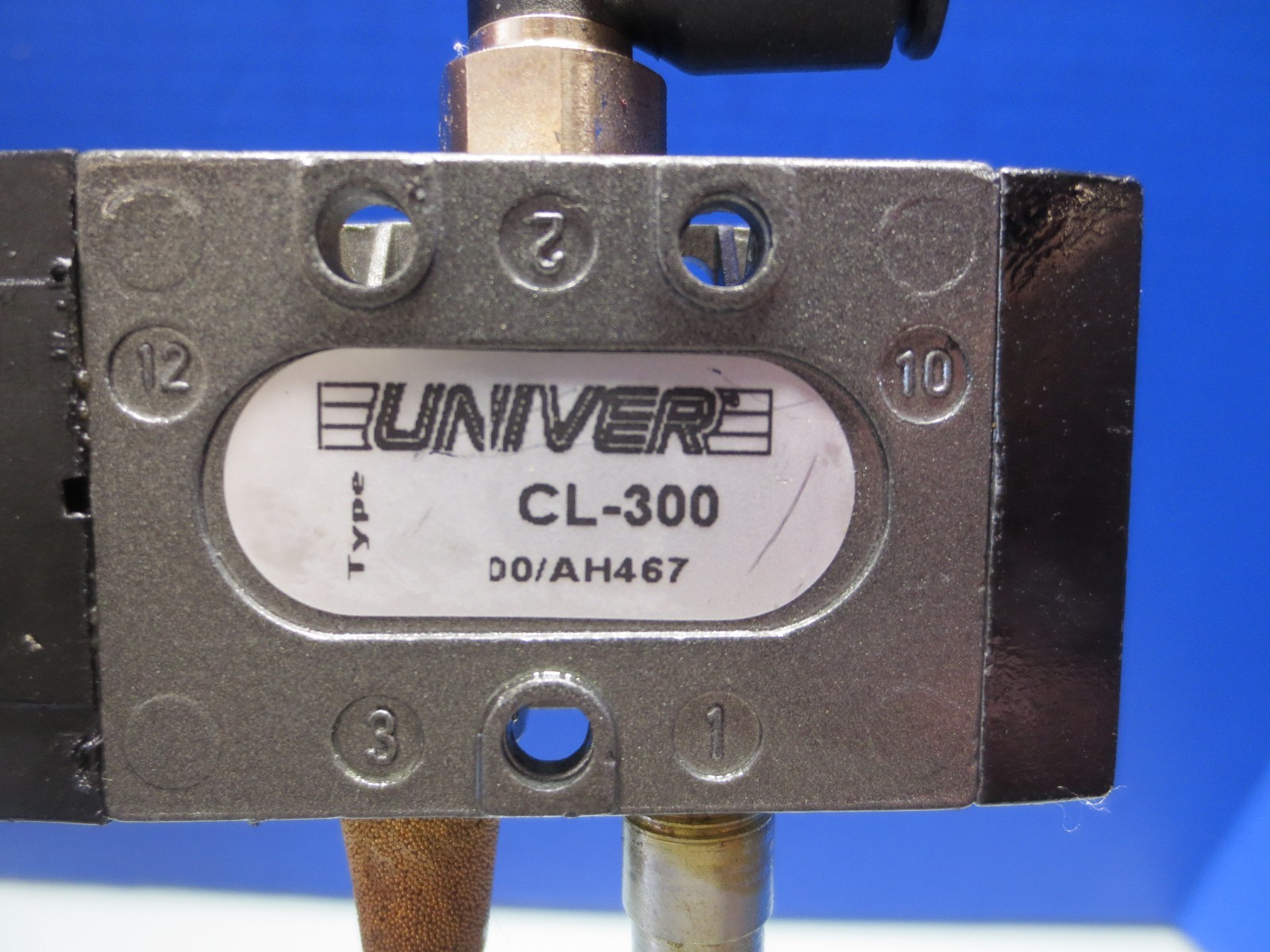 UNIVER VALVE UNIT CL-300 AH467 DA-0051