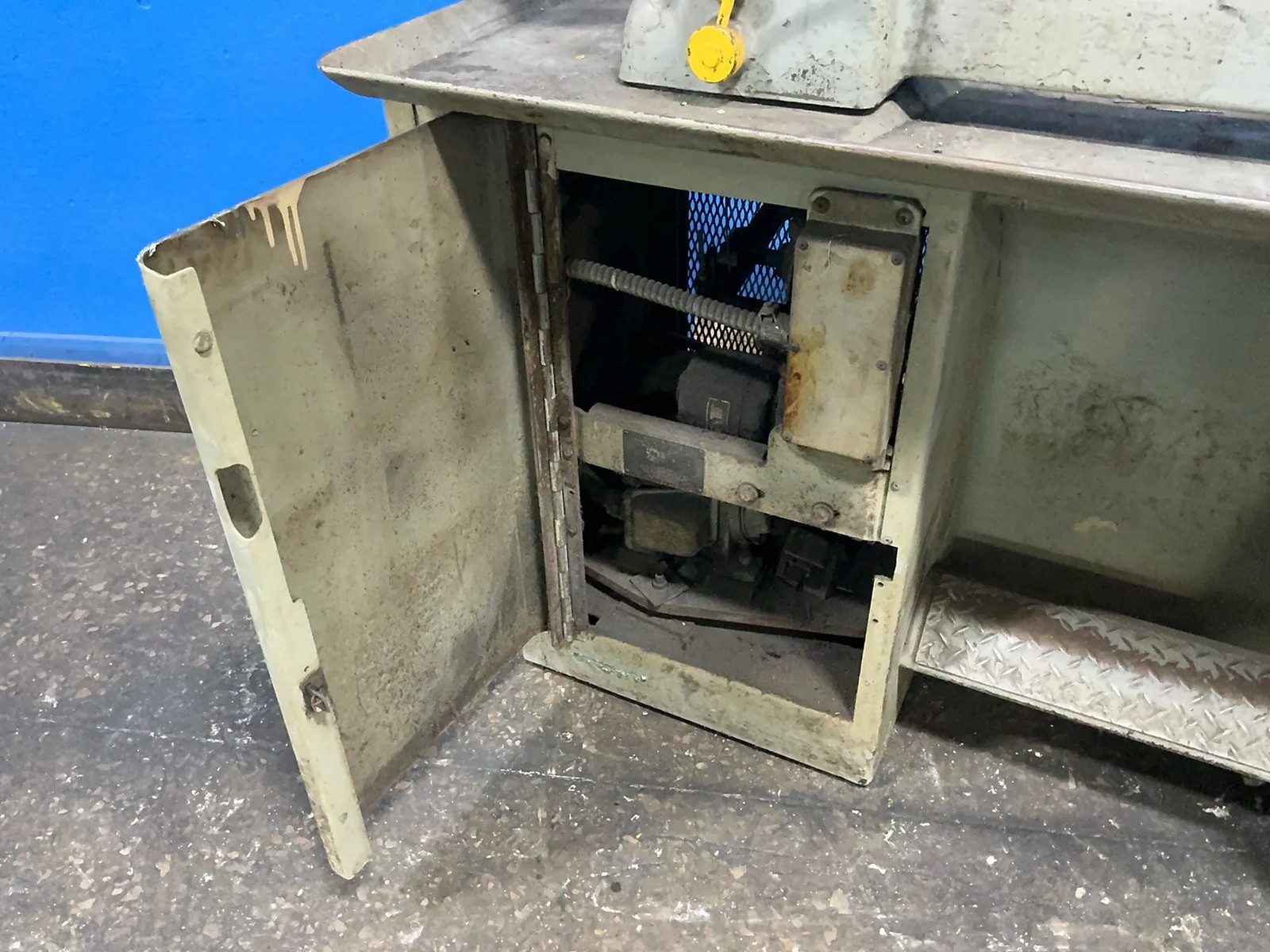 HARDINGE LATHE DSM59