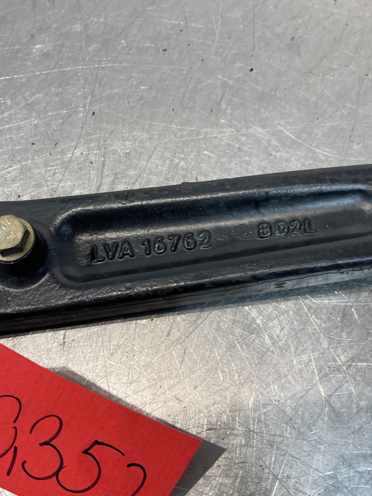 John Deere 1025R Tractor Upper 3pt Hydraulic Rockshaft Lift Arm LVA16762