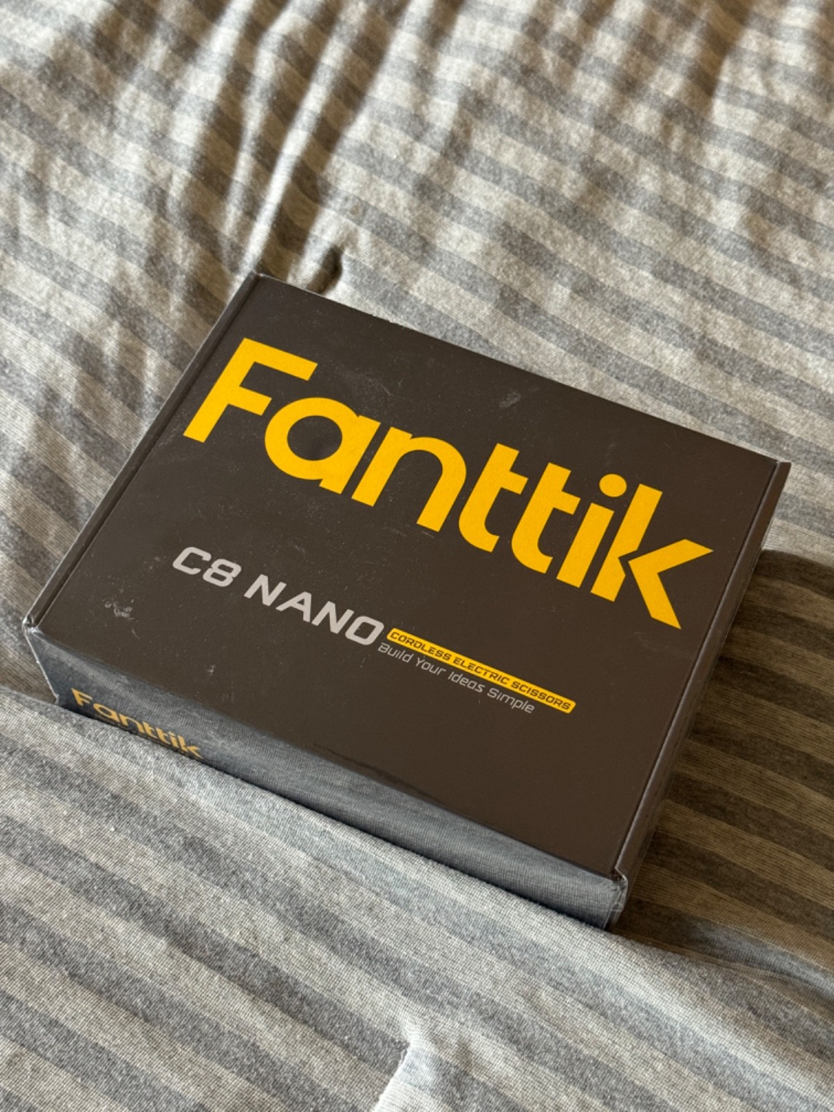 Fanttik C8 Nano Easyswap Cordless Electric Scissors – Black, LED Display 2 Blade