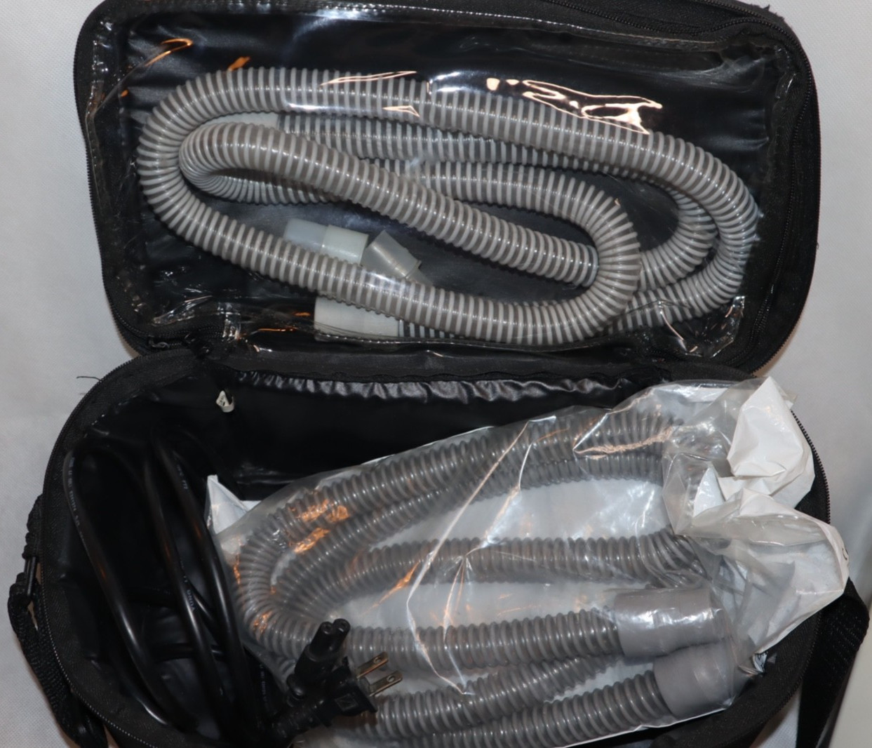 FlSHER & PAYKEL HEALTHCARE HC230 SERIES HC234JHU W/ TRAVEL BAG XTRA FILTER HOSES