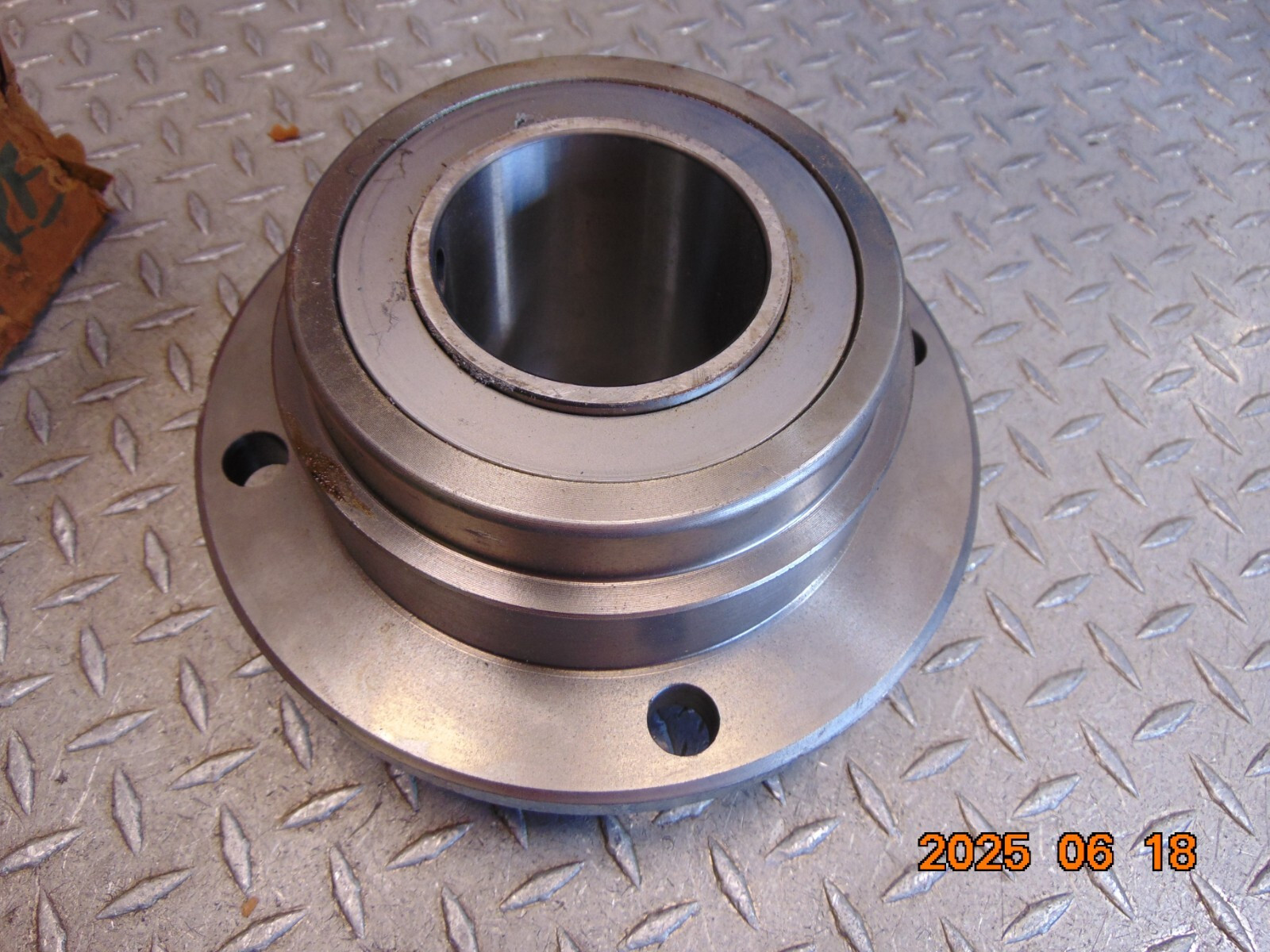Timken 34300DEE Tapered Roller Bearing Double Cone W/ Housing