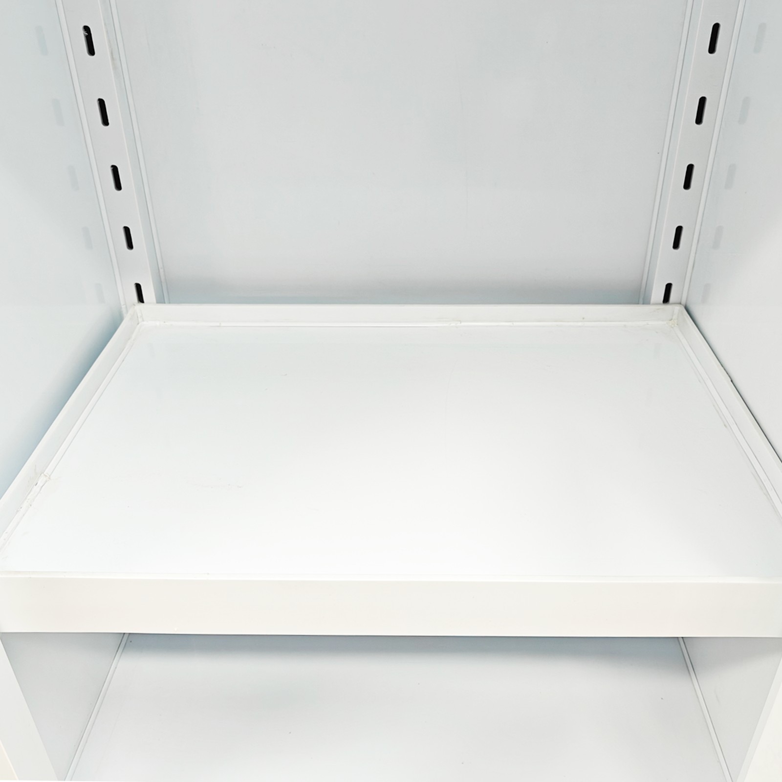 PP Safety Cabinet Storage Cabinet 23.2*18.1*35 in Resistant to Strong Corrosion
