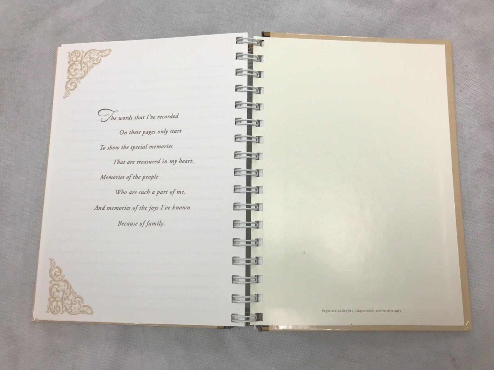 Hallmark «MY FAMILY HISTORY» Journal Record Fondest Memories Mint Condition